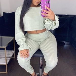 Rest up ribbed legging set